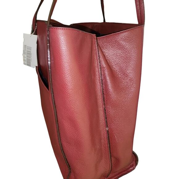 COLE HAAN EUC LRG RED LEATHER TOTE BAG. .. - Picture 5 of 9